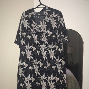 Short sleeve tuxedo style shirt dress